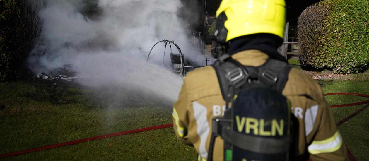 Afbeelding bij Caravan verwoest bij grote brand op camping Melderslo